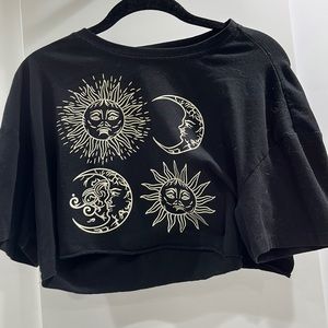 Black sun & moon SHEIN crop top, worn once in awhile, size M